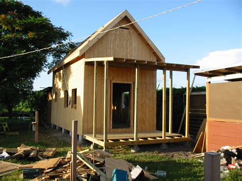 Barn style shed design includes complete construction plans with material ,tool list. Keith is Building the 12×24 Homesteader's Cabin