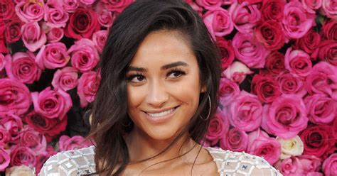 Shay Mitchell Explains What She Took From The Pretty Little Liars Set