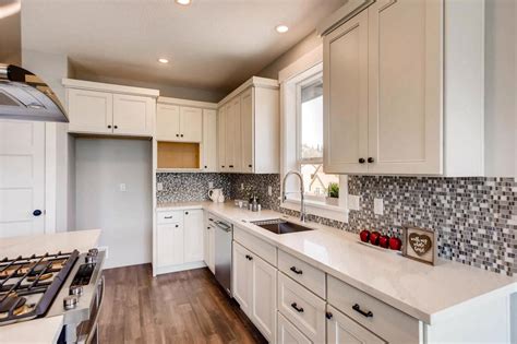 The bathroom vanity is definitely a focal point in the room, and many people decide to upgrade their vanity when. Gresham, Oregon Kitchen & Bath Makeover (2018) - Wong's ...