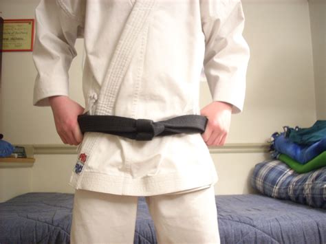 How To Tie A Karate Belt 5 Steps Instructables