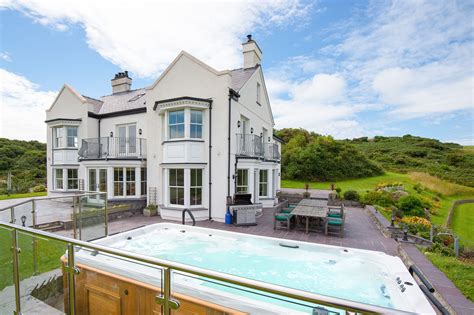Luxury holiday cottages in Wales | Luxury holiday cottages, Cottages with pools, Cottage
