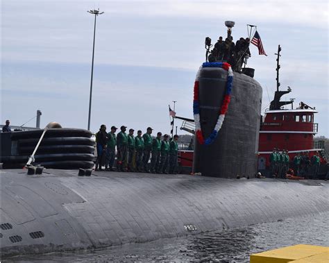 Uss Toledo Returns To Its Homeport At Naval Submarine Base Flickr