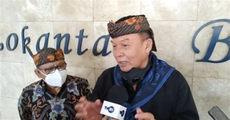 Arif zainudin solo, kamis (10/6/2021) pukul 00.00 wib. Hasanuddin‎ Ajak Bela Negara Melalui Budaya