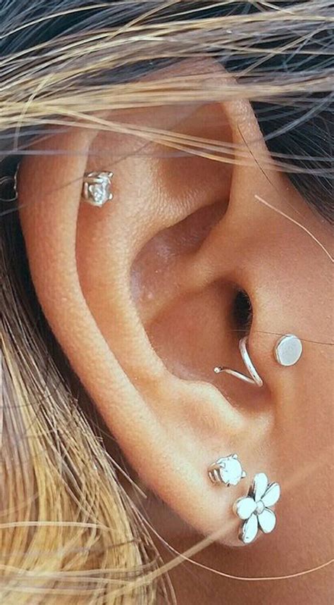 Steal These 30 Ear Piercing Ideas Silver Body Jewellery Tragus Earrings Earings Piercings