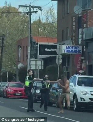 Shirtless Melbourne Man Maced In Face By Police Daily Mail Online