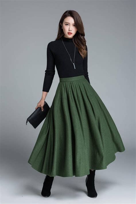 S Green Long Wool Skirt Wool Circle Skirt Vintage Inspired Pleated