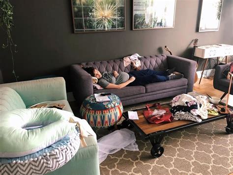 We did not find results for: Titi Müller aparece curtindo preguiça no sofá: 'Só mais 5 ...