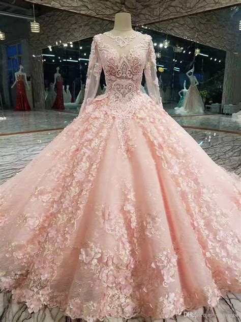 Luxury Pink New Designer Ball Gown Prom Dresses Long Sleeves Lace