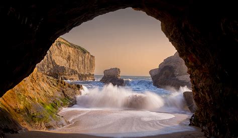 Shark Fin Cove Arch Davenport Santa Cruz California Usa