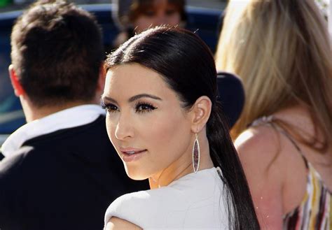 Instagram Kim Kardashian Volta A Posar Nua Para Os Seus F S
