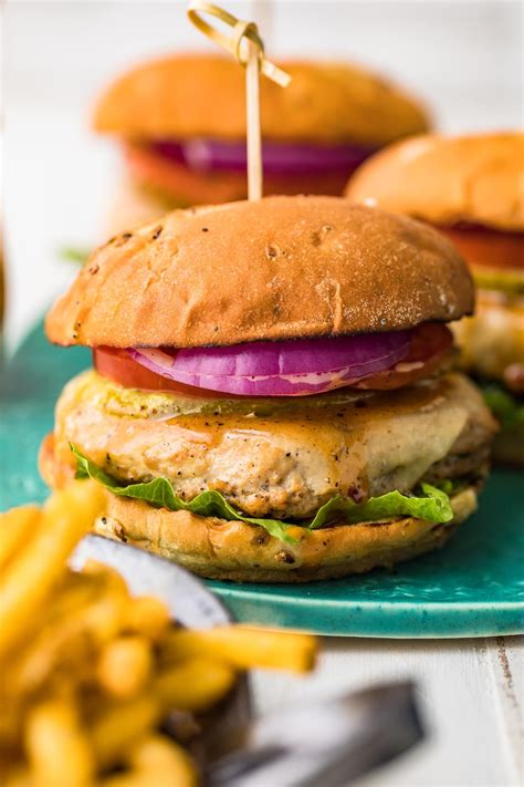 Juicy Skillet Chicken Burgers Recipe Recipe Chicken Burgers Chicken Burgers Recipe Easy