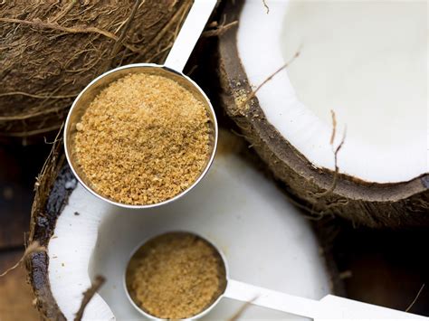 Kokosöl Für Die Haut Wirkung Und Anwendungstipps Nivea