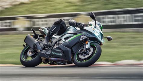 The supercharger used in the ninja h2 was designed by kawasaki motorcycle engine designers with assistance from other companies within the khi group, namely the gas turbine & machinery company, aerospace company, and corporate technology. Kawasaki Ninja ZX-6R To Be Launched In India - DriveSpark News