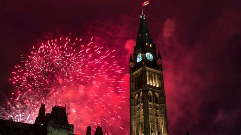 Canada Day Ottawa Four Places To Check Out The Fireworks Show Ctv News