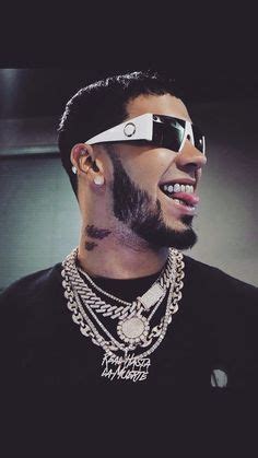He is considered a pioneer of the latin trap movement and his lyrics often discuss crime and urban life in puerto rico. Resultado de imagen para anuel aa | Anuel AA | Chain