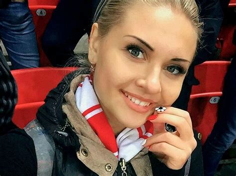 Sexy Russian Football Fans 35 Pics