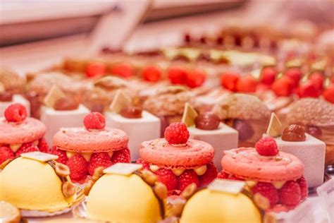 30 best paris bakeries for delicious parisian desserts you must try paris bakery paris food