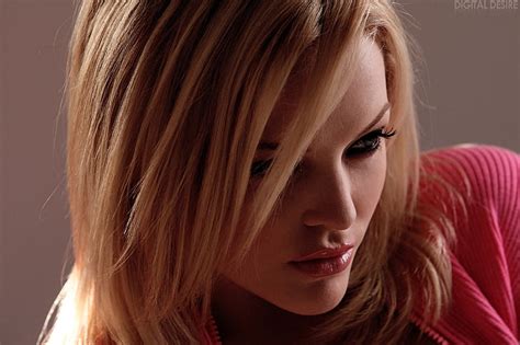 Online Crop Hd Wallpaper Alexis Texas 03 Womens Red Beaded Necklace Wallpaper Flare