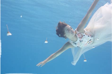 Bhldn Dives Into Summer With Underwater Bridal Shoot