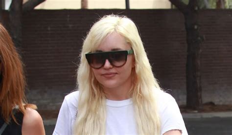 Amanda Bynes Reportedly Released From Mental Health Facility 3 Weeks After Roaming Streets In