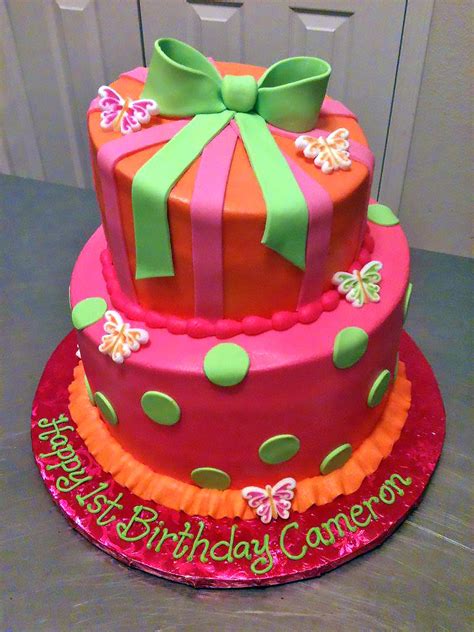 If you don't have any skills or don't have time to design the romantic birthday cake for girlfriend. Girls 1st Birthday Cakes - Hands On Design Cakes