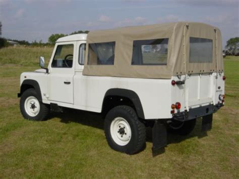 Land Rover Defender 110 Pumapicture 5 Reviews News Specs Buy Car