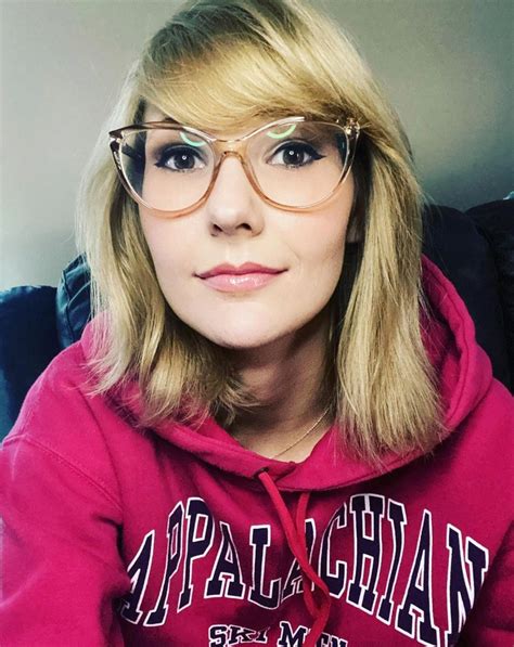 Who Is Taylor Swifts Doppelgänger ‘ashley On Tiktok Irideat