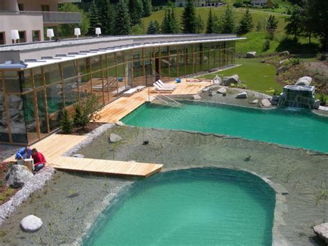 Et pour en arriver là, il faudrait avoir fait la construction. Construire sa piscine naturelle soi meme - Jardin piscine et Cabane