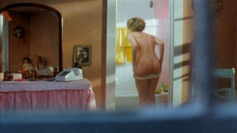 Nude Video Celebs Maureen Mooney Nude Hell High 1989
