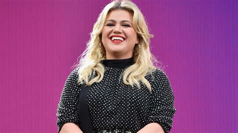 kelly clarkson proudly revealed how often she and her husband have sex glamour