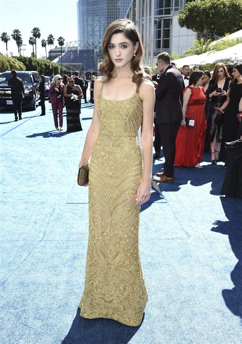 Natalia Dyer At The Emmys 2018 Red Carpet Photos At Movienco