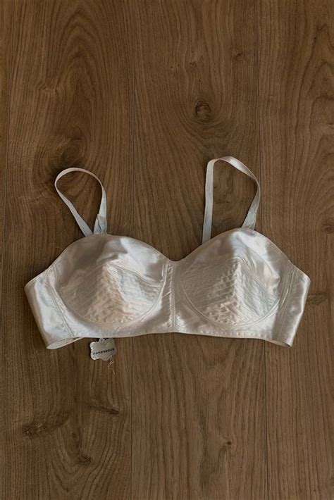 cleo bra deadstock satin 50 s bullet bra deadstock vintage 50s bullet bra this ivory satin