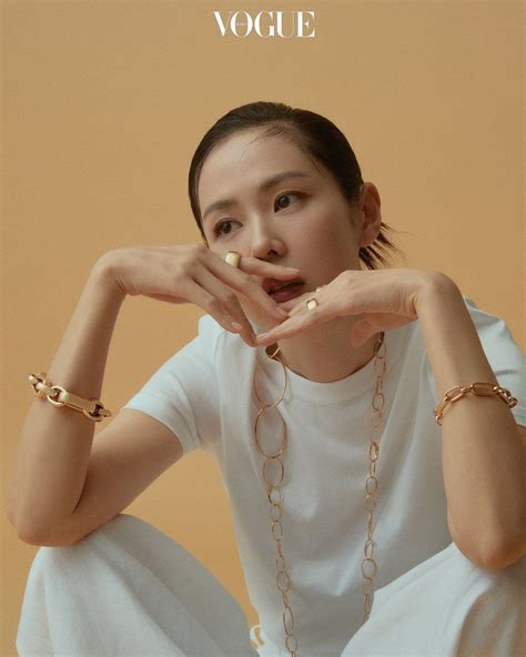 son ye jin vogue magazine april issue ‘22 korean photoshoots