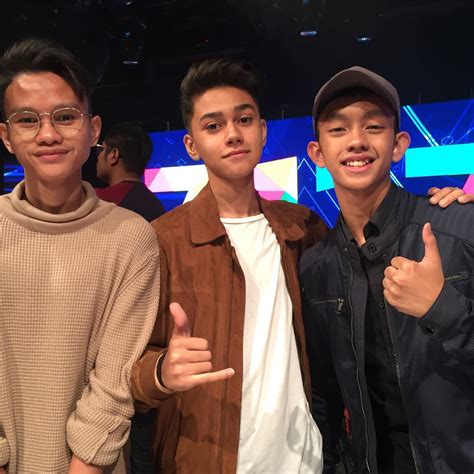 You can streaming and download for free here! As'ad Motawh Dan Ismail Izzani | Azhan.co