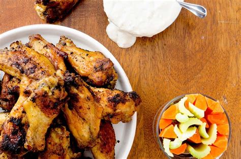 This baked chicken recipe racks up only 3 weight watchers freestyle points but is still incredible but this baked chicken recipe gives you only 5 carbs per serving and is still something the entire family will still if chicken is overly damp out of the package, pat dry with a paper towel, then sprinkle with salt. Crispy Baked Chicken Wings | I'd Rather Be A Chef