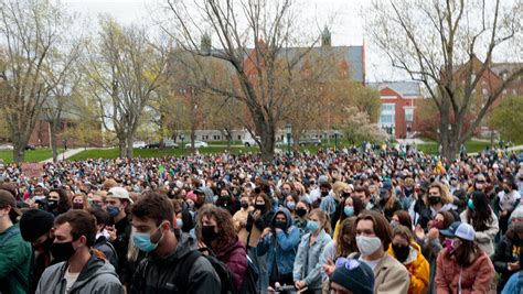 Thousands Of Students Protest Uvms Handling Of Sexual Violence Off