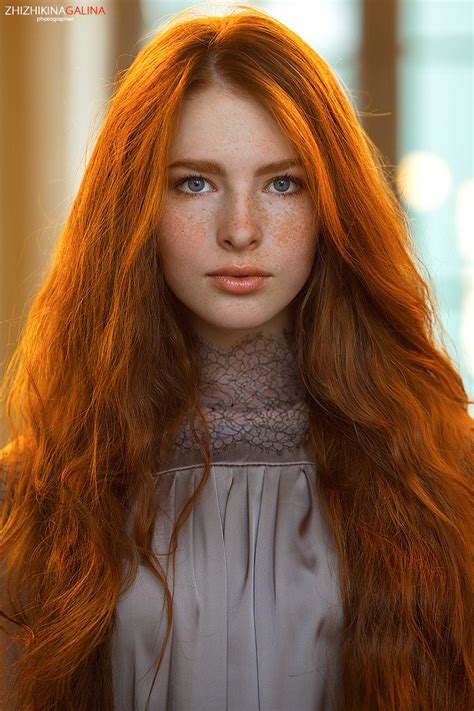 Épinglé sur Femme rousse