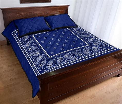 Look through a range of bedding sets that include a crib skirt, comforter, a soft fitted sheet and baby blanket to complete your child's bedding decor. Royal Blue Bandana Bed Quilts with Shams | Quilt bedding ...