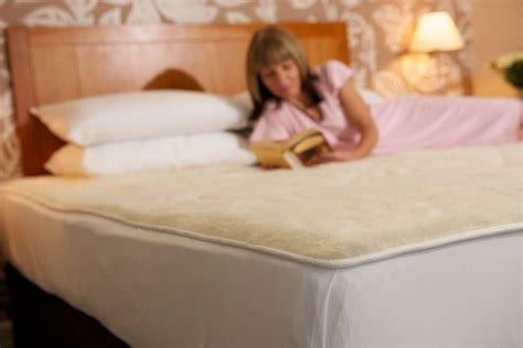 So as long as the total measurement, including your 4 memory foam pad is less than that, you should be fine. The Best Wool Mattress Topper Reviews (2018 Update)