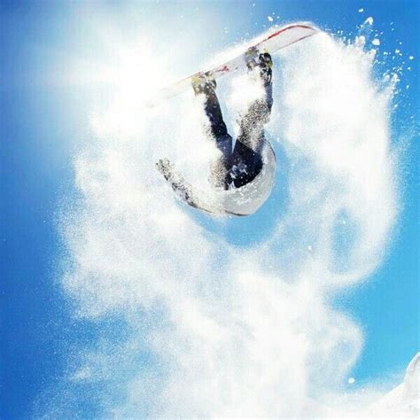 Snow High In The Sky Snowboarding Wallpaper Snowboarding Pictures