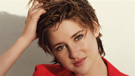 Shailene Woodley's latest interview proves she's a very confused feminist - SheKnows
