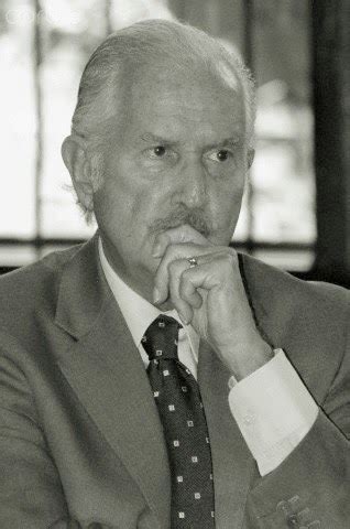 Carlos fuentes, panameño de nacimiento y mexicano de nacionalidad. Carlos Fuentes - Borges. La plata del río