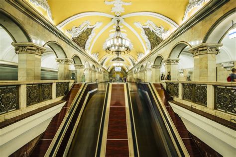 A La Découverte Du Magnifique Metro De Moscou Les Plus Belles Stations