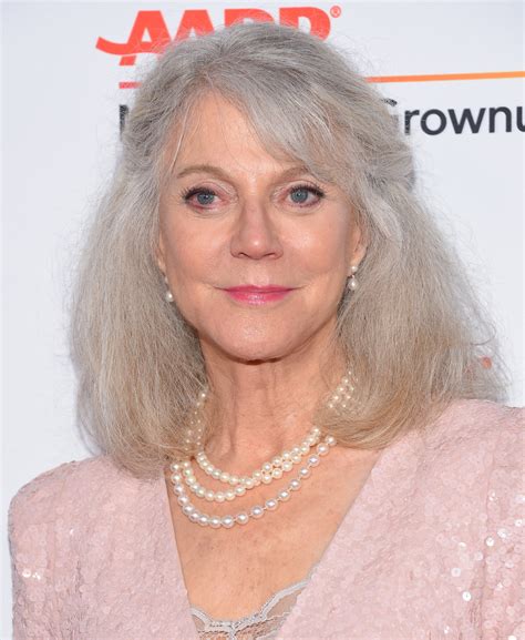 This Was The First Symptom Of Cancer Blythe Danner Noticed