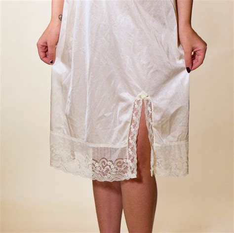 Authentic Vintage 1950s Half Slip Off White Nylon Lace Slip Skirt Womens Size Small