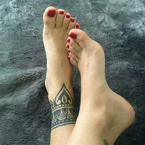 Pin By Electricmann On Arches In 2020 Beautiful Feet Beautiful Toes