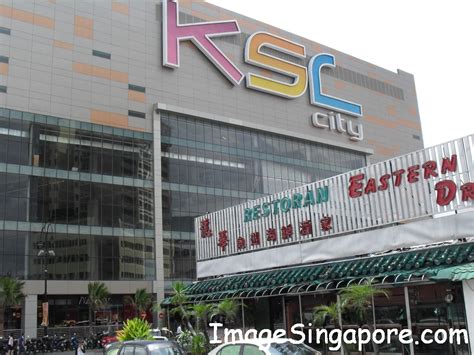 The shiny new wf central is a combination of luxury, fashion, global arts and crafts. JohorBahru-Photos: Tesco at KSL City Mall in Johor Bahru