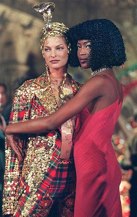 Linda Evangelista And Naomi Campbell At John Galliano Aw 1997 Linda