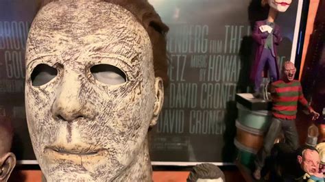 Trick Or Treat Studios Halloween 2 Mask Avec Etiquet Review - PRODUCT REVIEW: 2018 TRICK OR TREAT STUDIOS: Michael Myers Mask - YouTube