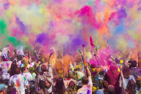 Celebrate Holi The Hindu Festival Of Colors